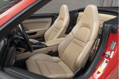 2021 Porsche 911 Carrera