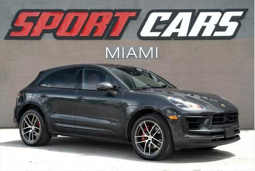 2022 Porsche Macan Base