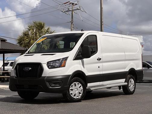 2022 Ford Transit-250 Base
