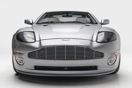 2005 Aston Martin V12 Vanquish Base