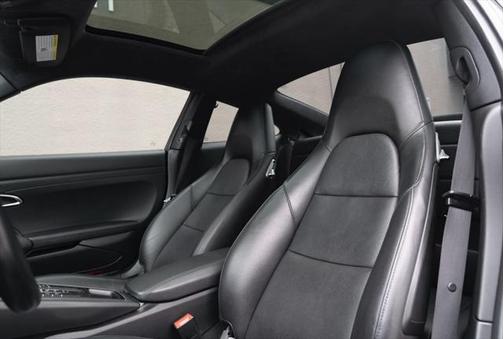 2019 Porsche 911 Carrera