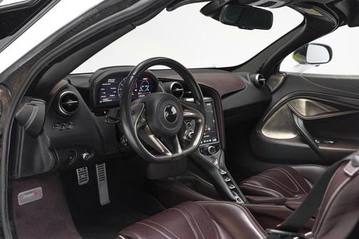 2018 McLaren 720S Base