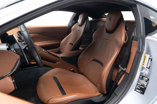 2021 Ferrari Roma Base