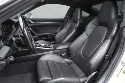 2020 Porsche 911 Carrera