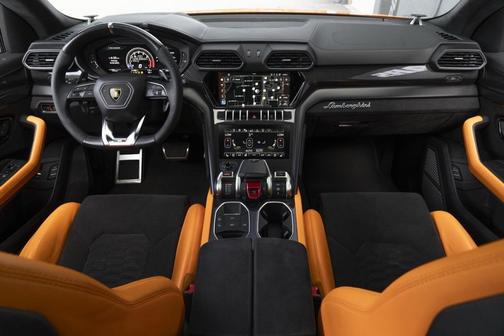 2021 Lamborghini Urus Graphite Capsule