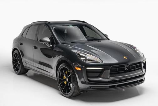 2023 Porsche Macan T