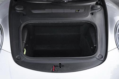 2019 Porsche 911 Carrera