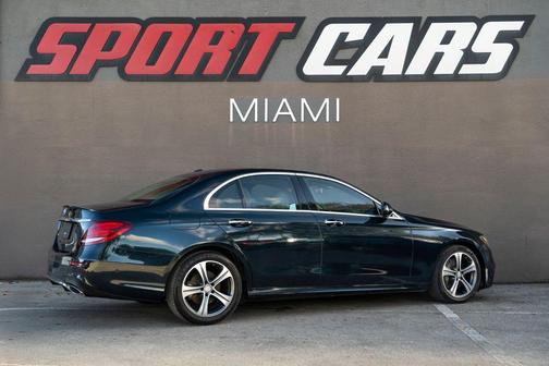 Piedmont Green Metallic 2017 Mercedes-Benz E-Class E 300