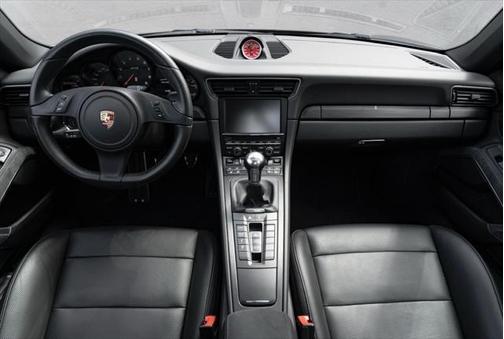 2016 Porsche 911 Carrera GTS