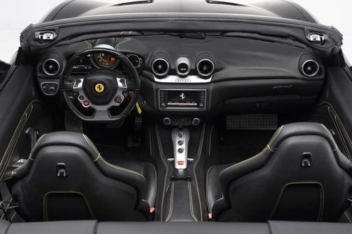 2017 Ferrari California T