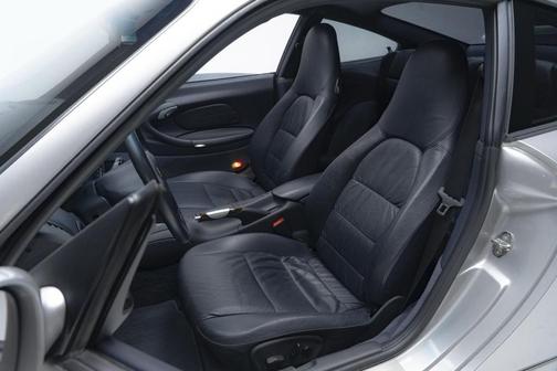 1999 Porsche 911 Carrera