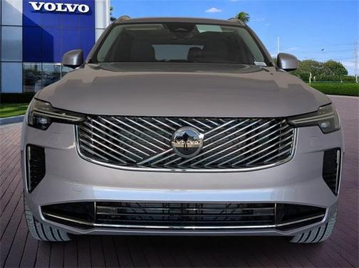 2026 Volvo XC90 B5 Core