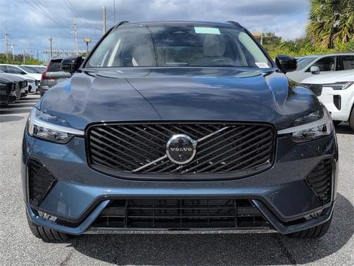 2026 Volvo XC60 B5 Ultra
