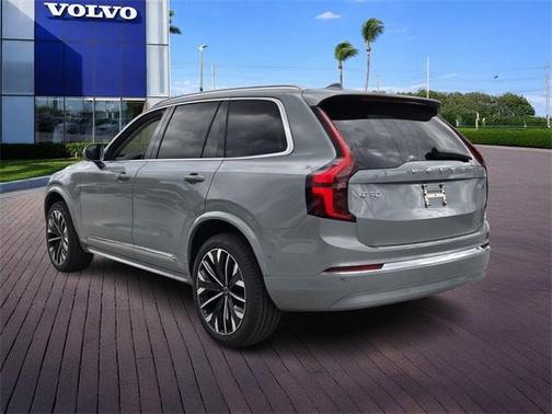 2026 Volvo XC90 B6 Plus 7-Seater