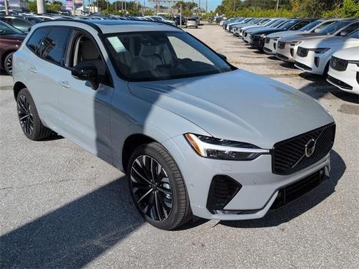 2026 Volvo XC60 B5 Ultra