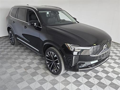 2025 Volvo XC90 Plug-In Hybrid T8 Core 7-Seater