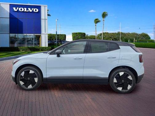 Cloud 9 White 2026 Volvo EX30 Twin Motor Ultra