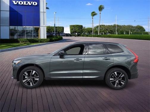 2026 Volvo XC60 B5 Core