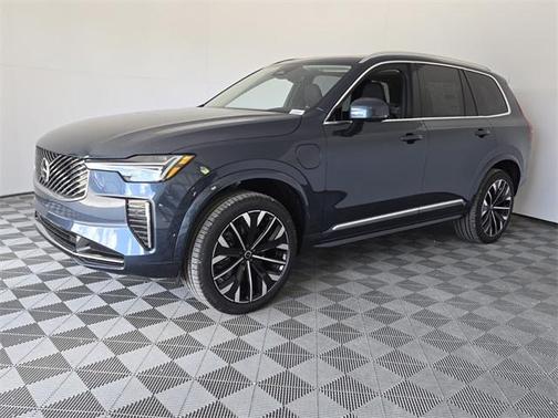 2025 Volvo XC90 Plug-In Hybrid T8 Plus 7-Seater