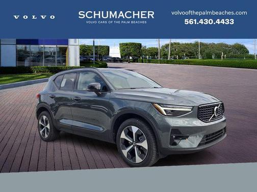 Forest Green 2026 Volvo XC40 B5 Plus