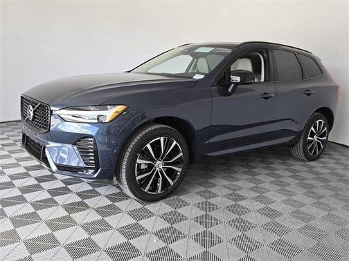 2025 Volvo XC60 B5 Plus