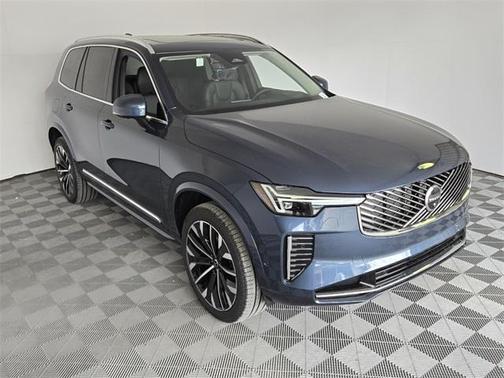 2025 Volvo XC90 Plug-In Hybrid T8 Ultra 7-Seater