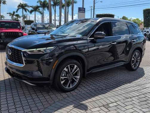 2022 INFINITI QX60 Luxe