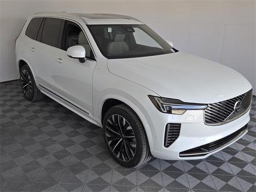 2025 Volvo XC90 Plug-In Hybrid T8 Plus 7-Seater