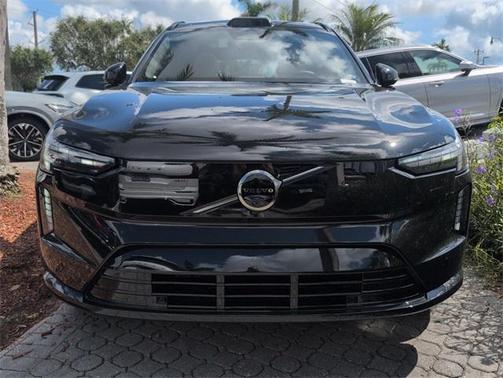 2025 Volvo EX90 Twin Motor Performance Plus