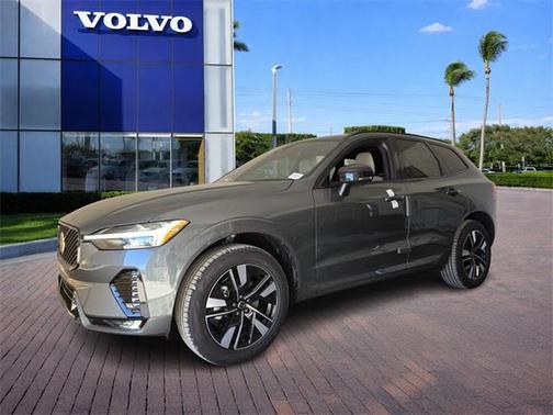 2026 Volvo XC60 B5 Core