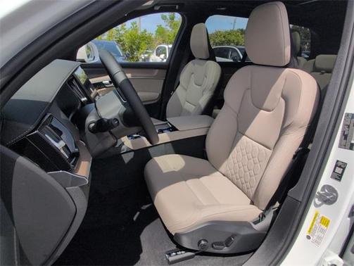 2026 Volvo XC90 B6 Plus 7-Seater