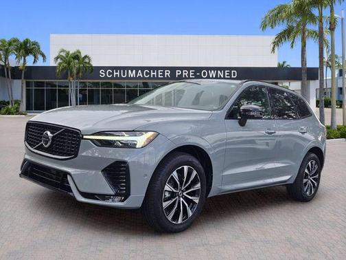 Gray Metallic 2024 Volvo XC60 B5 Plus Dark Theme