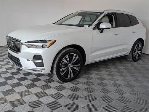 2022 Volvo XC60 B6 Inscription
