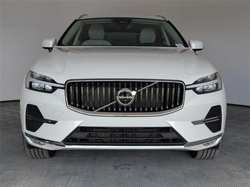 2022 Volvo XC60 B6 Inscription