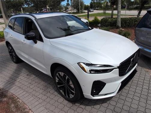2026 Volvo XC60 B5 Plus