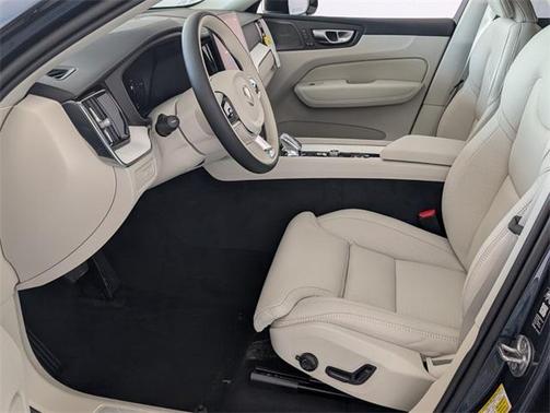 2026 Volvo XC60 T8 ULTRA