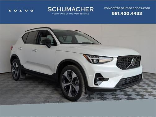 2026 Volvo XC40 B5 Plus