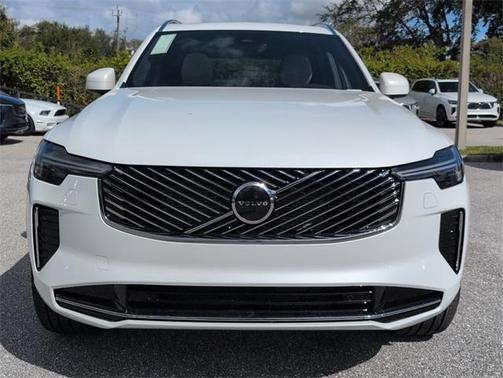 2026 Volvo XC90 B5 Core
