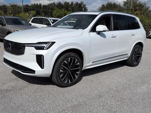 2026 Volvo XC90 B5 Core