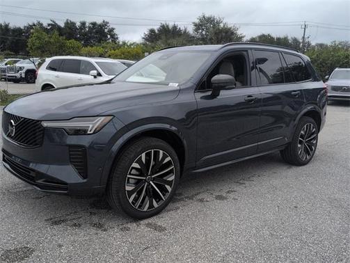 2026 Volvo XC90 B6 Ultra Dark Theme 7-Seater