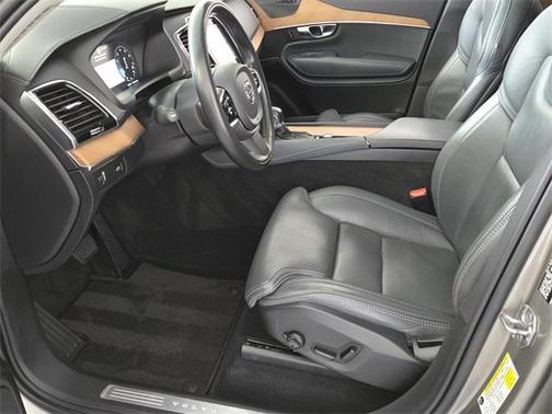2020 Volvo XC90 T6 Inscription 7 Passenger