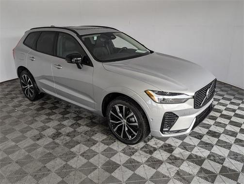 2025 Volvo XC60 B5 Plus