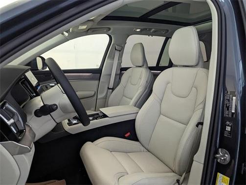 2026 Volvo XC90 B6 Ultra 7-Seater