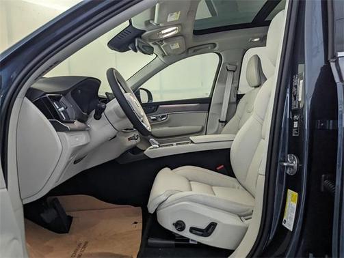 2026 Volvo XC90 B6 Ultra 7-Seater