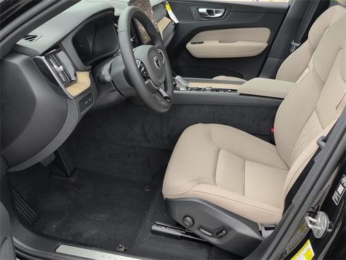 2026 Volvo XC60 Plug-In Hybrid T8 Plus