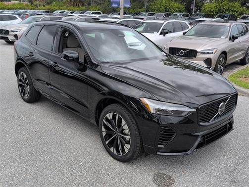 2026 Volvo XC60 Plug-In Hybrid T8 Plus