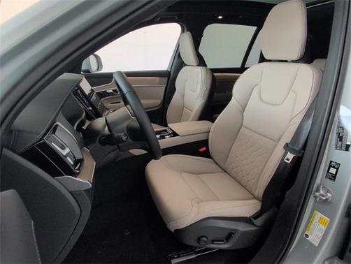 2026 Volvo XC90 B5 Core