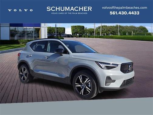 2026 Volvo XC40 B4 Core