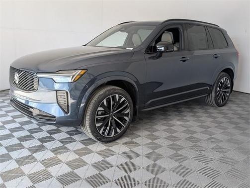 2026 Volvo XC90 B6 Ultra Dark Theme 7-Seater