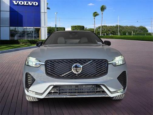 2026 Volvo XC60 B5 Core